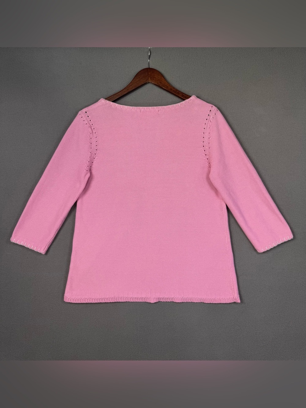 Sigrid Olsen Pink 3/4 Sleeve V-Neck Knit Top, Hem and Neckline Detail, Medium - Picture 10 of 12